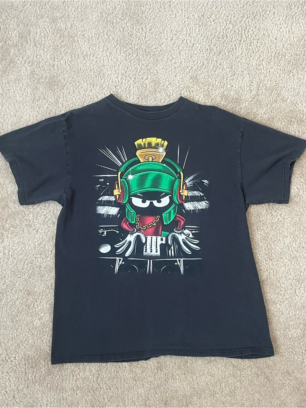 Vintage Looney Tunes 2011 Marvin The Martian DJ Tshirt Small